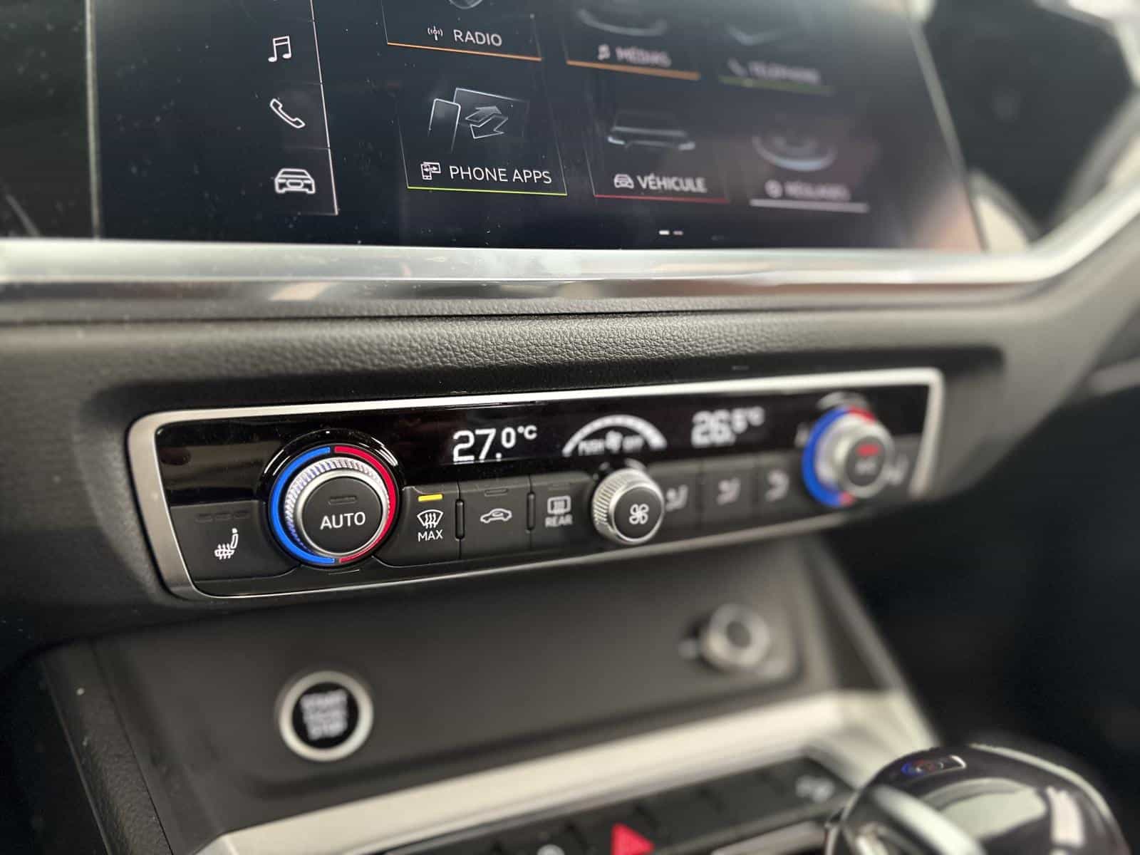 2022 Audi Q3 40 Komfort - Image 21