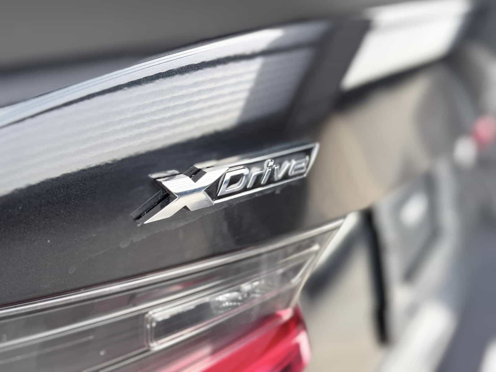 2023 BMW 3 M340i xDrive - Image 12