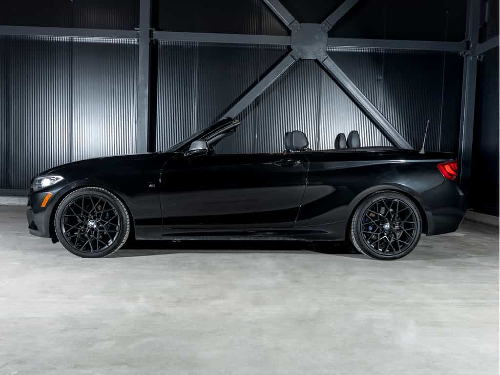 2017 BMW 2 Series 2017 BMW M240i xDrive Cabriolet - Image 3